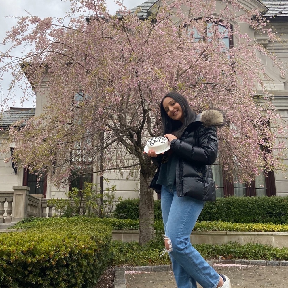 Meet your Posher, Gabby